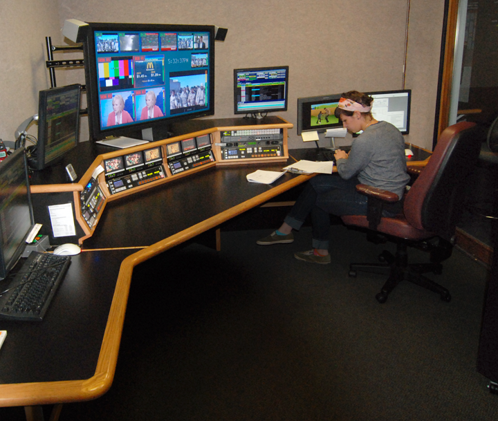 KR-60 Corner Console
